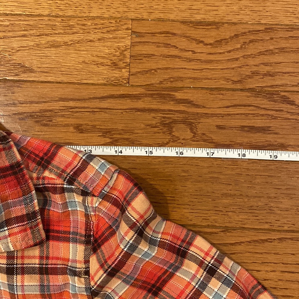Plain button up - Picture 5 of 8